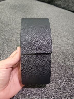 Authentic Prada Sunglasses Eyeglasses Magnetic Hard Case ONLY, Black